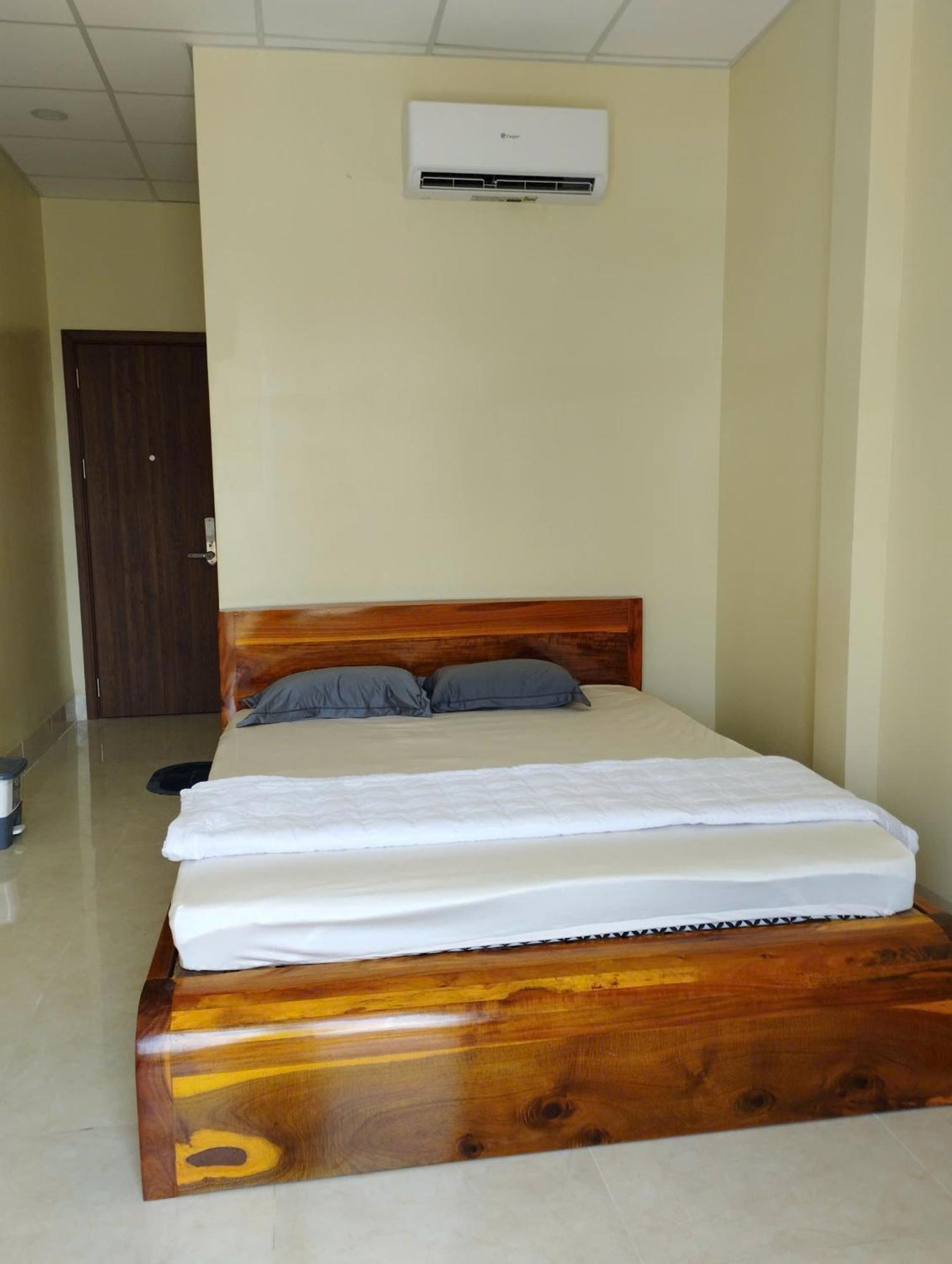 Hoa Dung Homestay Ха Тени Екстериор снимка